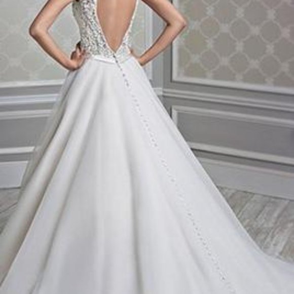 Stunning Aline Wedding Dress, Plunging Neck Open Back Blush Ballgown Keyhole - Picture 3 of 16